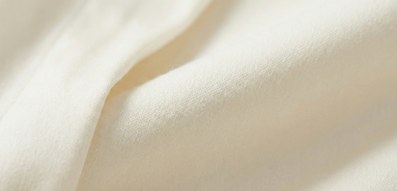 High-thread-count hotel bed sheets for comfort and luxury
